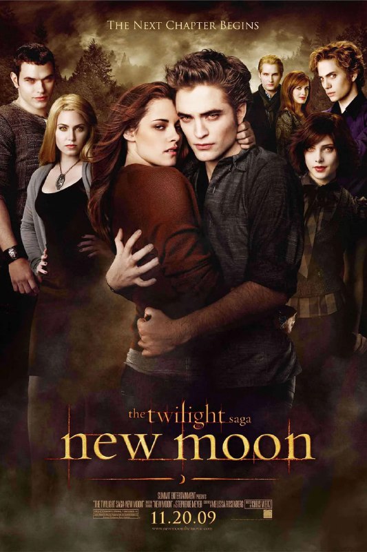 名称：暮光之城2：新月 The Twilight Saga New Moon (2009)描述：贝拉(克里斯汀•斯图尔特 Kristen Stewart　饰)的18岁生日到了，父亲送了她礼物